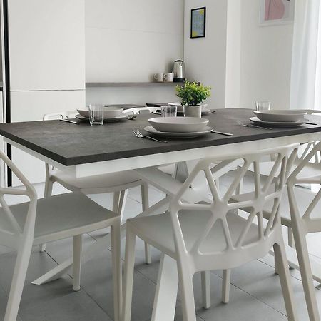 Joivy Charming Flats In The Heart Of Porta Nuova Appartement Milaan Buitenkant foto